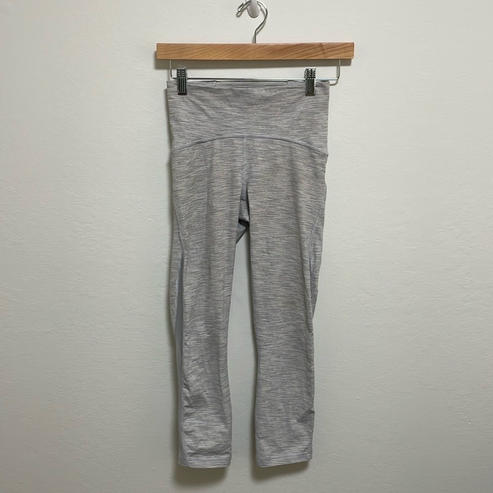 Lululemon Gray Mesh Panel Workout Leggings Size 4